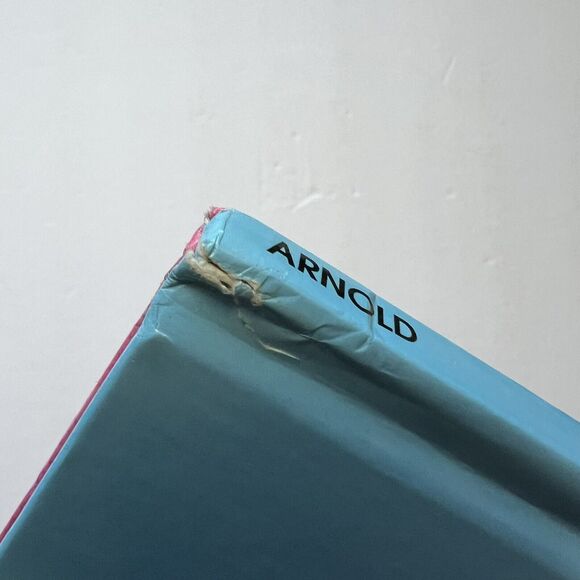 Set Of 2 Childrens Story Books Hardcover Ten Tiny Babies and Huggly Takes a Bath - Picture 10 of 10